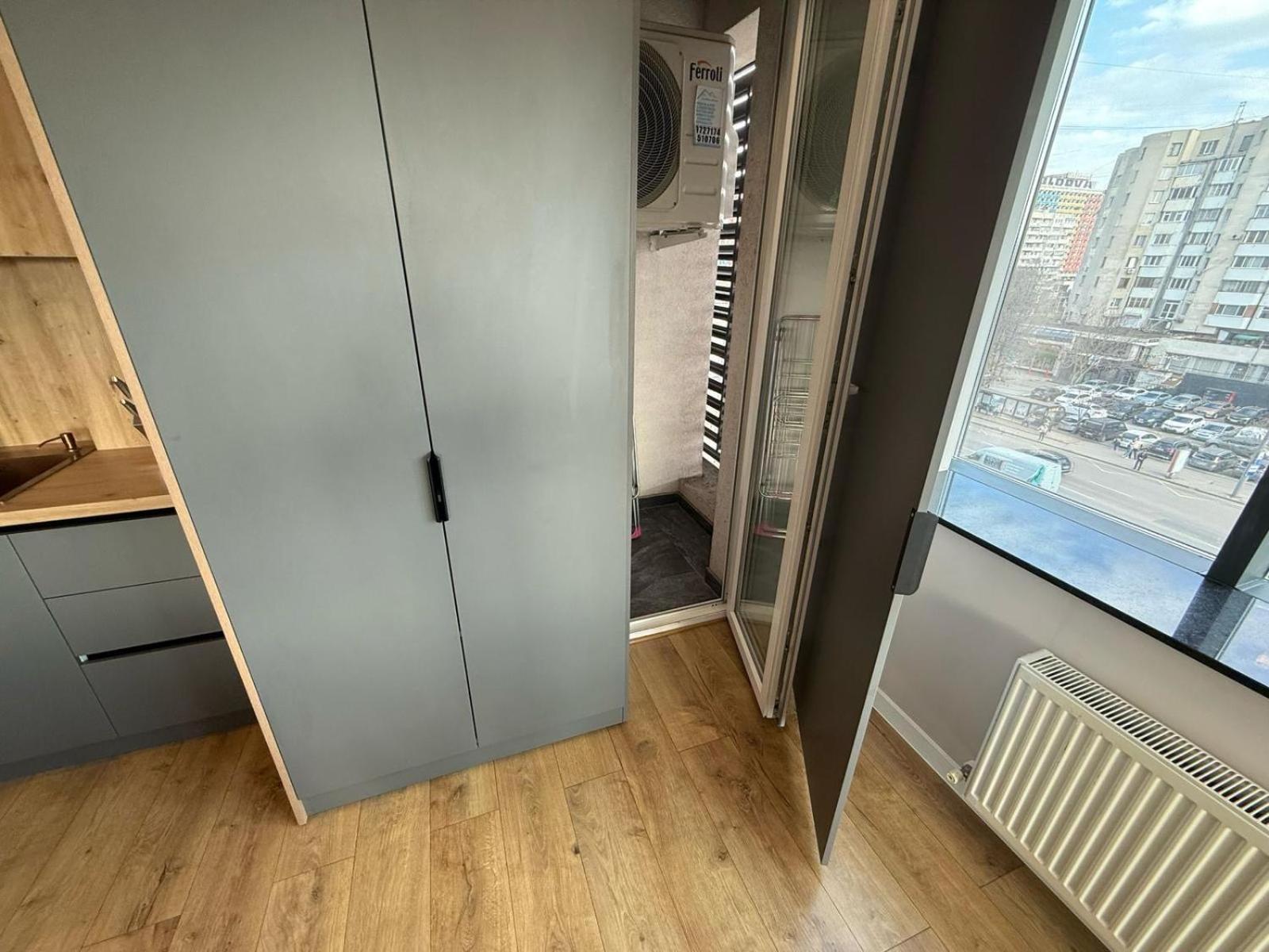 Rentnow Large And Cozy Apartment In The Center, Parking Chişinau Exteriör bild